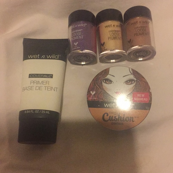 Wet n Wild, Unused Primer, Cushion Cont/Pigments - Picture 1 of 4